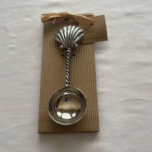 New Mud Pie Fanshell Coffee Scoop
